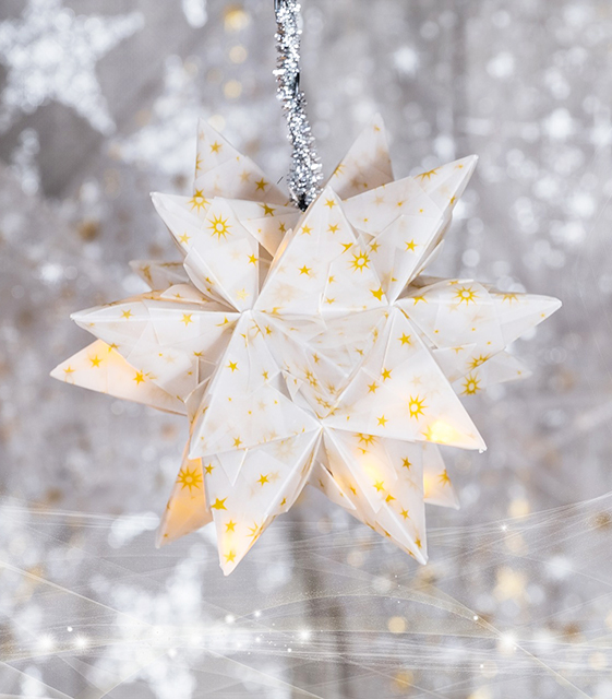 Décoration de Noël en papier en forme d'étoile
