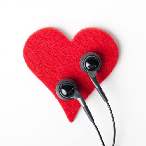 coeur avec des écouteurs